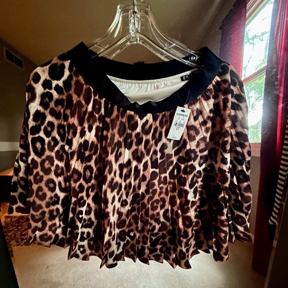 Leopard Print pleated Skirt